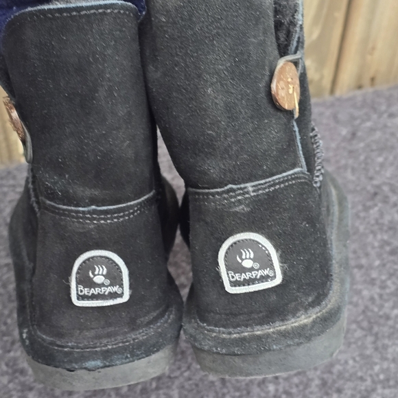 Bearpaw Rosie Suede Black Button Youth Boots Sz 3 - Picture 3 of 14